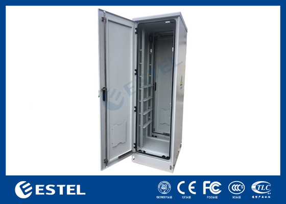 2.5mm Aluminium ngoài trời Telecom Cabinet 43U Thiết bị vỏ với đèn LED