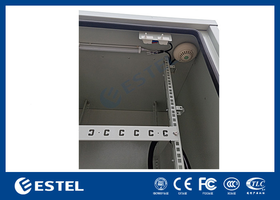 Tủ đặt trên sàn ngoài trời 19 Inch Rack 45U Không gian người dùng Với thùng điều hòa không khí